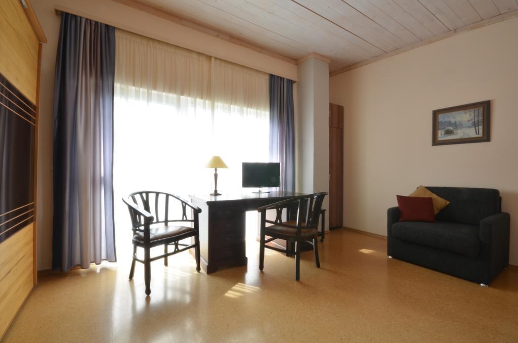 Chalet Yulia Zell am See Room photo